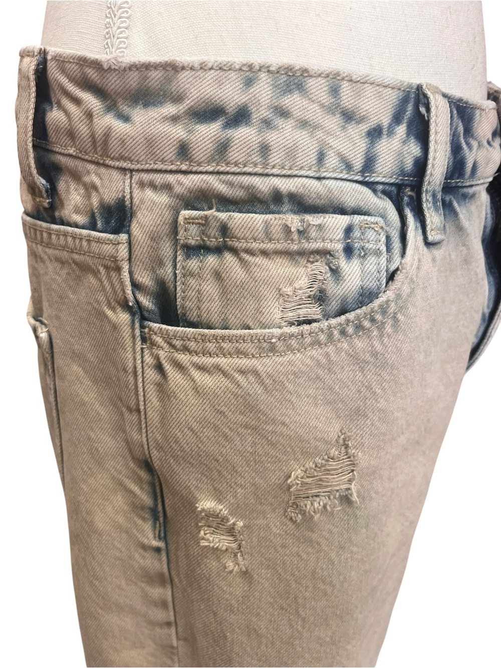 VERVET Los Angeles Size 29 Distressed Wide Leg Jeans Acid Wash Raw Hem High Rise - Picture 9 of 10